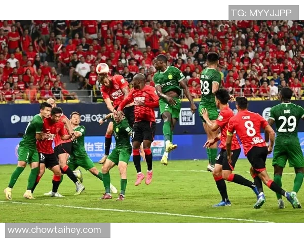 金茂足球明星的身份揭秘及其在足球界的影响力分析