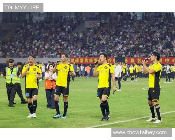 香港足球明星队在贵州展开友谊赛展现球技与团结精神的精彩对决